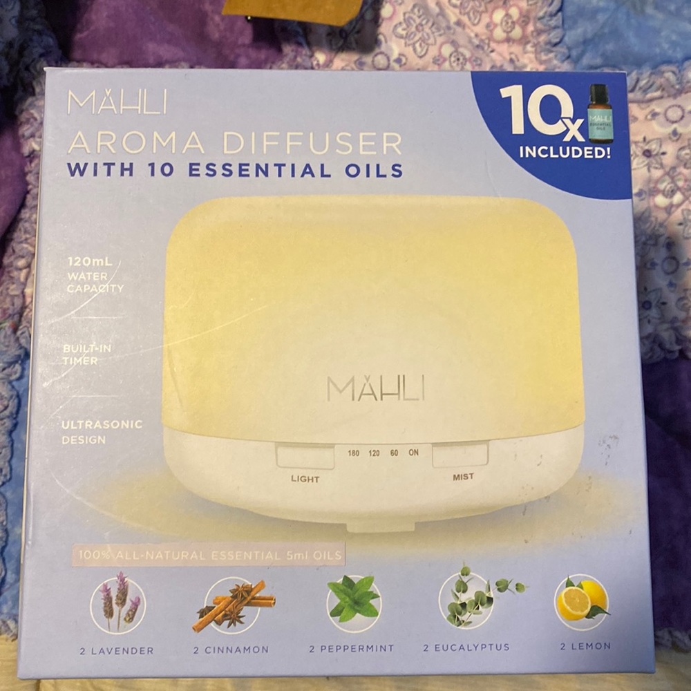 Aroma Diffuser with 10 essential oils